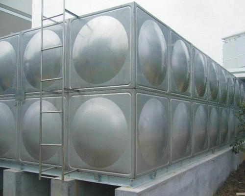 不锈钢圆柱形水箱——高品质水源的上选
